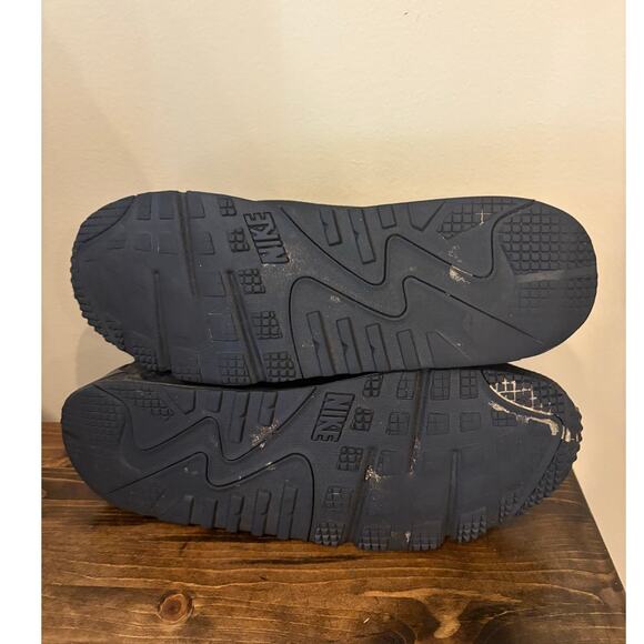 Nike Air Max 90 Essential Triple Black 806808-001 Men’s Size 10 Running Shoes - Picture 4 of 6